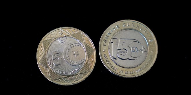 15 Temmuz'un 10. y�l�na �zel 5 lira bas�ld�