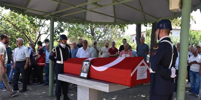 32 ya��ndaki uzman �avu� kansere yenik d��t� - Son Dakika Haber
