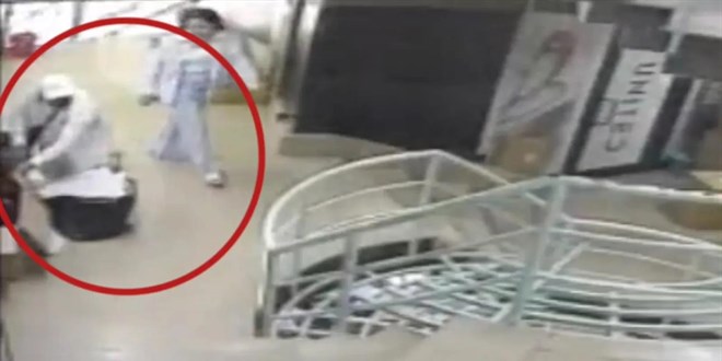 '�ay �smarlayay�m' diyerek oyalad�, 4 kilo alt�nla kay�plara kar��t�