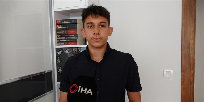 Ak�ll� telefonu b�rakt�, tu�lu telefonla T�rkiye birincisi oldu - Son Dakika Haber