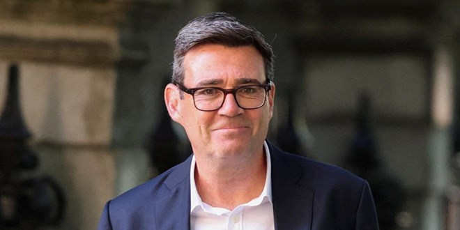 �ngiltere'nin yeni Ba�bakan� Andy Burnham oldu