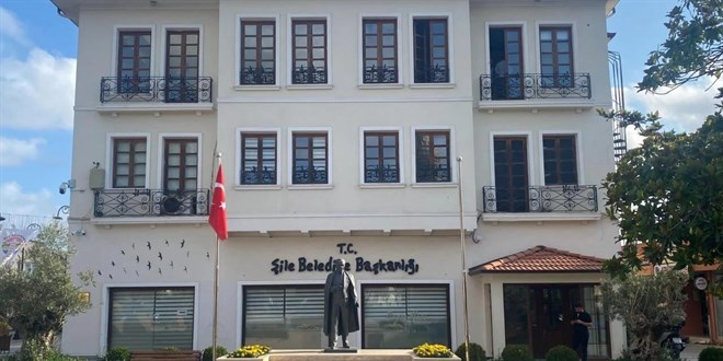 �ile Belediyesi Ba�kanvekili Terzi CHP'den istifa etti