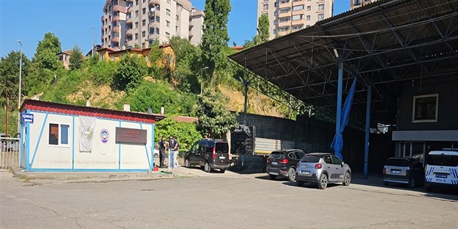 G�venlik g�revlisi alacak tart��mas�nda zab�ta memurunu tabancayla yaralad� - Son Dakika Haber