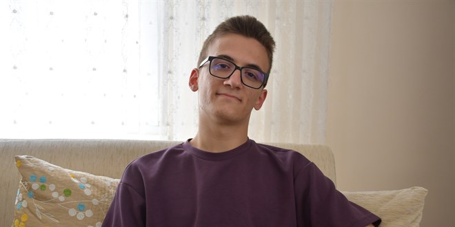 TYT Birincisi Abdullah Uslu'dan ba�ar� s�rr�