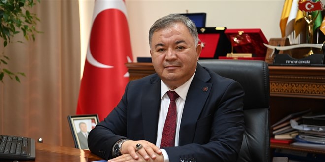 Tuncay Cengiz: Birka� ki�i �zerinden t�m g�mr�k memurlar� zan alt�nda b�rak�lamaz!