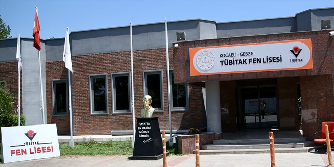 �lk mezunlar�n� veren T�B�TAK Fen Lisesi'den YKS'de b�y�k ba�ar�
