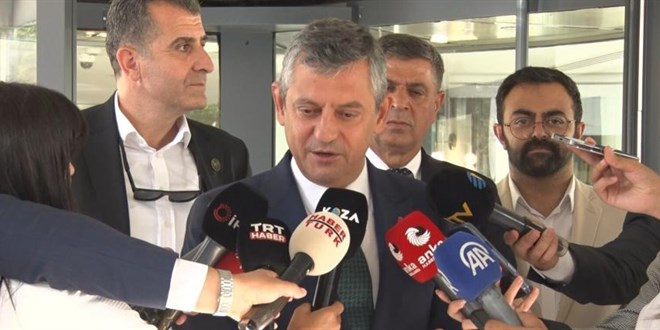 �zg�r �zel: Partinin siyasi kurulu�unu a�ustos-eyl�l ay�nda yapaca��z