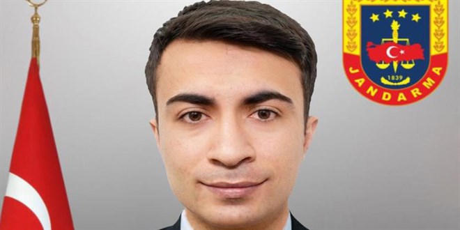 Otomobil ile motosikletin �arp��t��� kazada uzman �avu� hayat�n� kaybetti - Son Dakika Haber