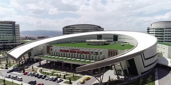Erzurum �ehir Hastanesi'nde canl� yay�nda kolon ameliyat� yap�ld� - Son Dakika Haber