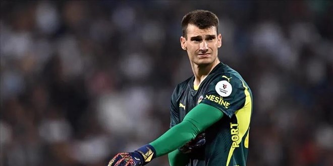Sar�-lacivertliler a��klad�: Livakovic i�in resmi teklif yok