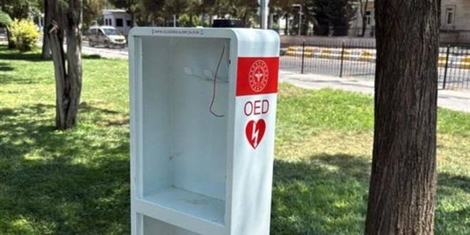 Hayat kurtaracak cihaz� �ald�lar: Diyarbak�r'da pes dedirten h�rs�zl�k - Son Dakika Haber