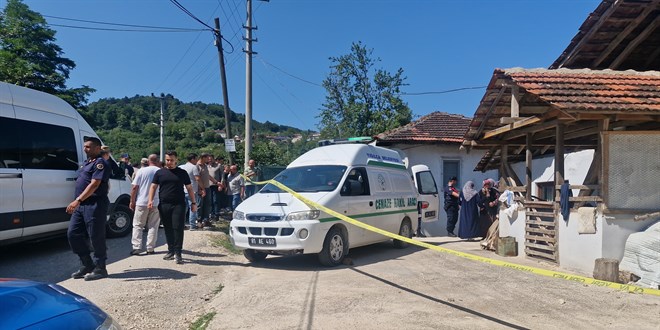 Arazi anla�mazl���nda av t�fe�iyle vurulan kad�n �ld�