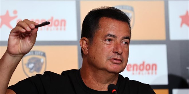 Acun Il�cal�, T�rkiye'den transfer d���nm�yor - Son Dakika Haber