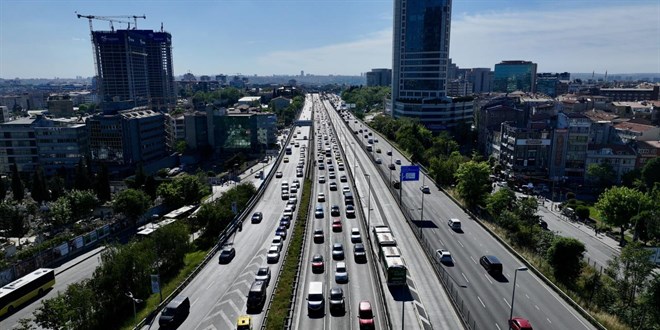 �stanbul'da baz� yollar trafi�e kapat�lacak