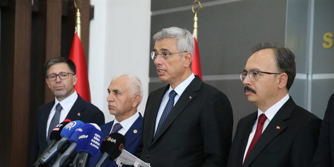 Bakan Memi�o�lu: 40 �lkeye solunum cihaz� satan bir �lkeyiz