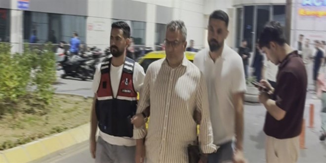 Cem K���k'�n tutuklanma gerek�esi 'alg� yarat�c� payla��mlar'