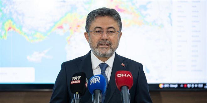 Bakan Yumakl� son durumu a��klad�: Aktif yang�n kalmad�