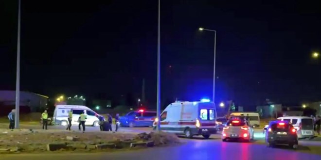 D���n kabusa d�nd�: Gelin ve damad�n yak�nlar� silahl� kavga etti - Son Dakika Haber