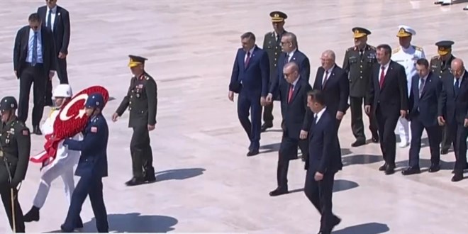 YA� �ncesi An�tkabir ziyareti - Son Dakika Haber