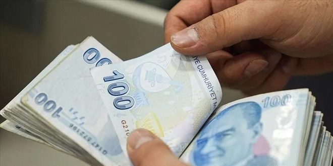 10,3 milyar liral�k ya�l� ve engelli ayl��� hesaplara yat�r�l�yor