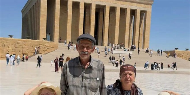 T�rkiye bu aileyi konu�uyor. Mucize 34 y�l sonra geldi - Son Dakika Haber