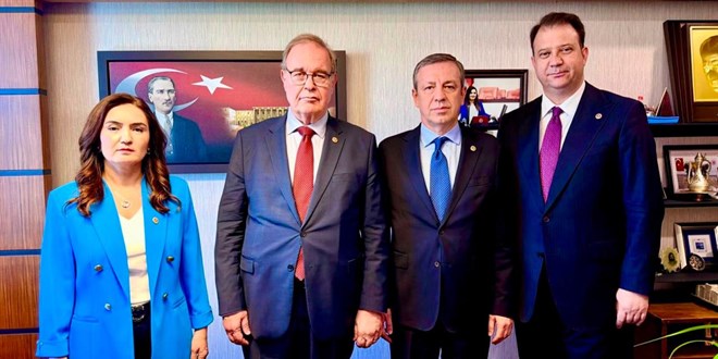CHP Grup y�netimi �er�eve Kanun Teklifini imzalad� - Son Dakika Haber