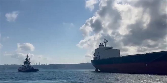 �stanbul Bo�az�'nda gemi trafi�i �ift y�nl� ask�ya al�nd� - Son Dakika Haber