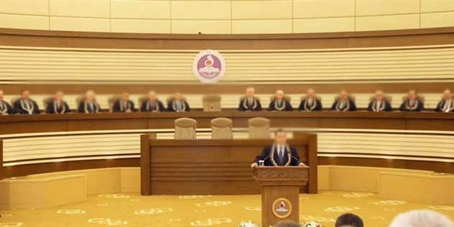 �niversitede 'Azami ��renim s�resi' s�n�r� Anayasa'ya uygun bulundu