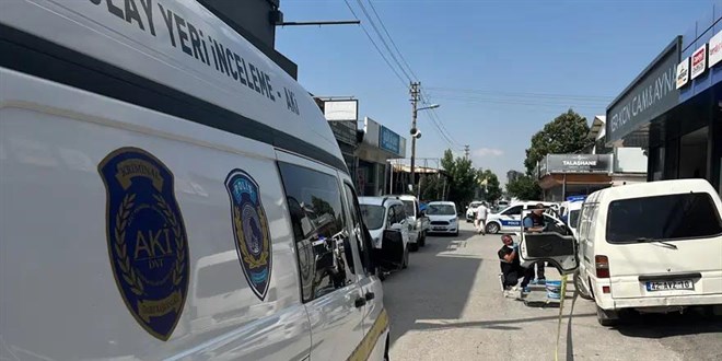 L�ks otomobille milyonluk soygun - Son Dakika Haber
