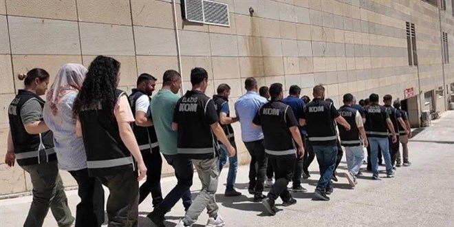 Elaz��'da intihar notu tefecileri ortaya ��kard�: 6 tutuklama - Son Dakika Haber