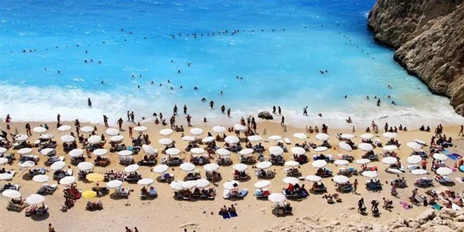 Plajlarda yeni d�nem ba�l�yor - Son Dakika Haber