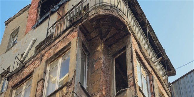 Kom�usunu b��akla �ld�r�p 'k�t� koku geliyor' diye ihbarda bulundu - Son Dakika Haber