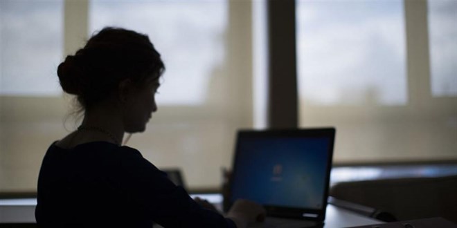 Dijital e�itimde b�y�k art��: Her 4 ki�iden biri internetten ��reniyor - Son Dakika Haber