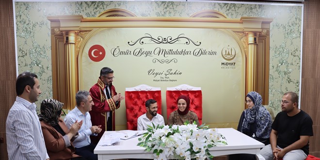 Mardin'de i�itme engelli �ift i�aret diliyle 'evet' diyerek evlendi