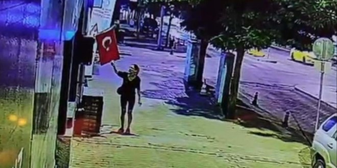 Mu�la'da T�rk bayra��n� yakan ��pheli tutukland� - Son Dakika Haber