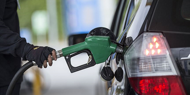 Akaryak�ta �ifte zam! Motorin yeniden 80 TL'ye yakla�acak