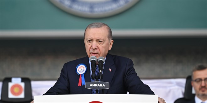 Erdo�an: Huzurun y�zy�l�nda yeni karde�lik t�rk�leri s�yleyece�iz