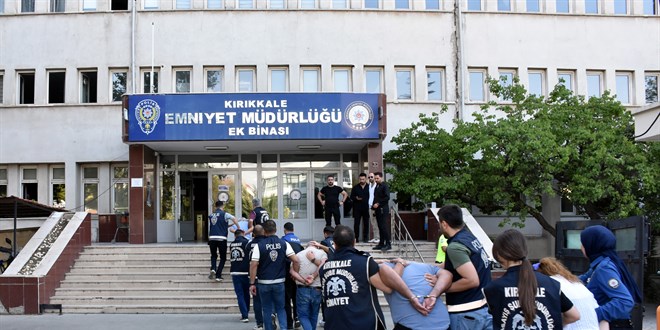 Buzdolab�nda par�alanm�� ceset skandal�: 10 y�l sonra cinayete 17 g�zalt� - Son Dakika Haber