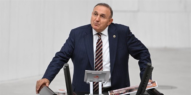 �yi Parti'de bir istifa daha - Son Dakika Haber