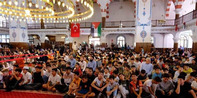 Kur'an kurslar�ndaki �ocuklar teknoloji ba��ml�l���na kar�� bilin�lendiriliyor - Son Dakika Haber
