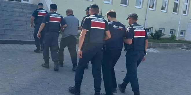 �ki aile aras�ndaki k�pek kavgas� kanl� bitti: �oban hayat�n� kaybetti