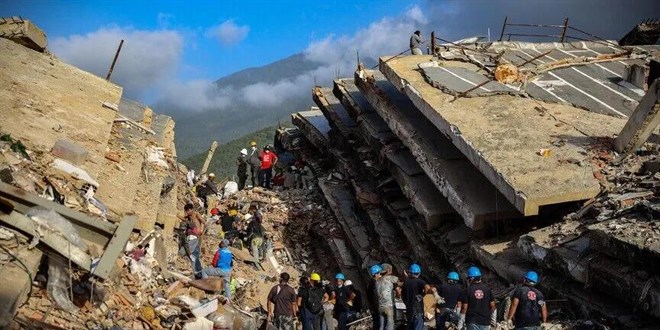 Afetlerin enkaz�na yeni yol haritas�! Deprem molozlar� kald�r�m yap�lacak - Son Dakika Haber