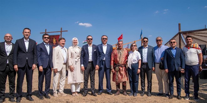 T�rk D�nyas� Macaristan'da bulu�tu - Son Dakika Haber