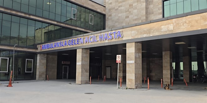 Hastanede doktora yumruk at�p b��akla tehdit eden �ah�s tutukland� - Son Dakika Haber