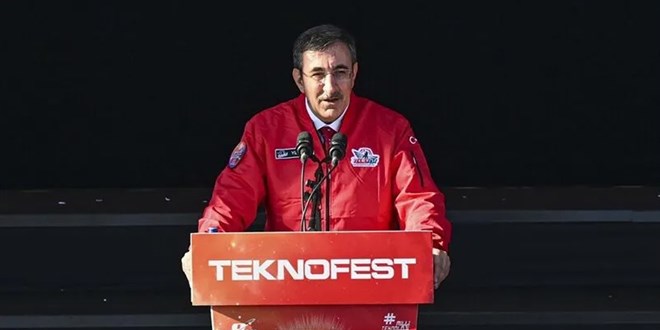 Cevdet Y�lmaz: TEKNOFEST ku�a��, T�rkiye Y�zy�l�'n�n teminat�d�r - Son Dakika Haber