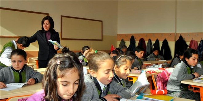 Her y�l 12 bin s�n�f ��retmeni a���a ��kacak - Son Dakika Haber