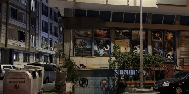 �stanbul'da oyun salonuna silahl� sald�r�. ��letme sahibi vuruldu