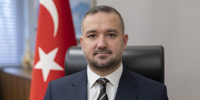 TCMB Ba�kan� Karahan'dan gen�lere: Bilgi �a��nda fark� nas�l d���nd���n�z belirleyecek