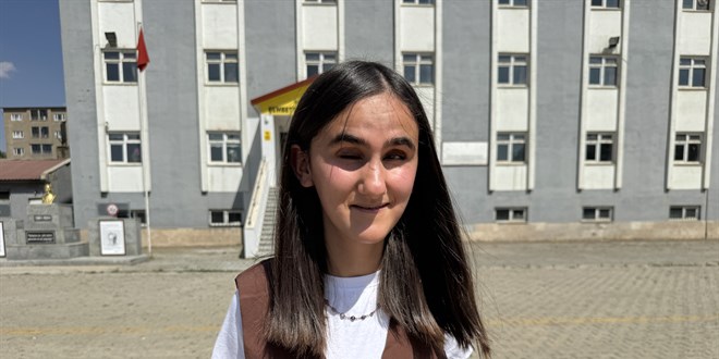 Braille alfabesiyle YKS'ye haz�rland�, T�rkiye 3 bin 320'ncisi oldu - Son Dakika Haber