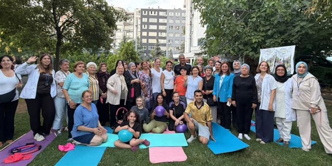 Bakanl�k parklara iniyor: Bakan Memi�o�lu vatanda�larla birlikte spor yapt� - Son Dakika Haber